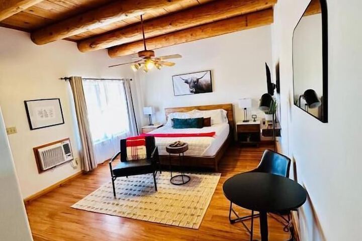 Room 29 of 38