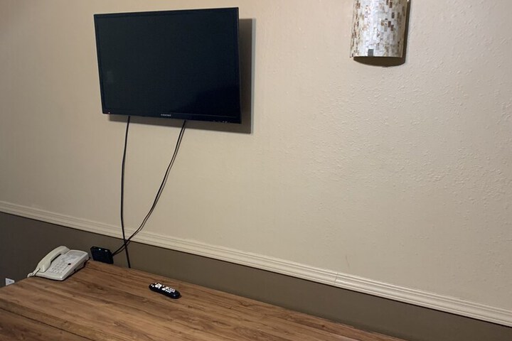 Room 65 of 67