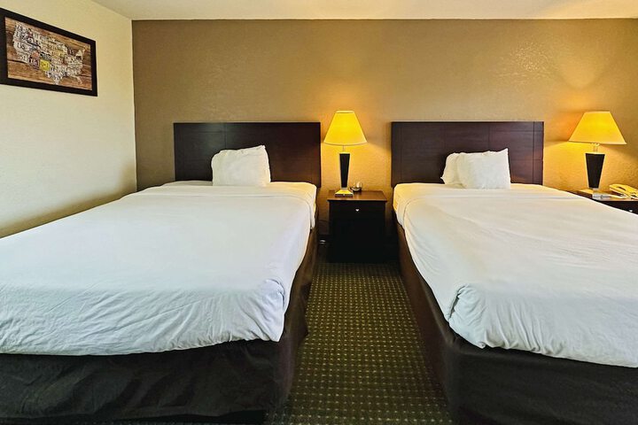 Room 16 of 25