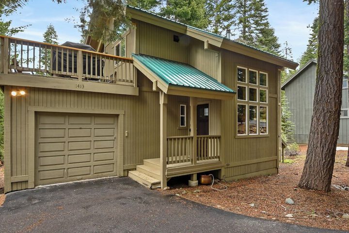 Luxury Tahoe Chalet Minutes to Dining