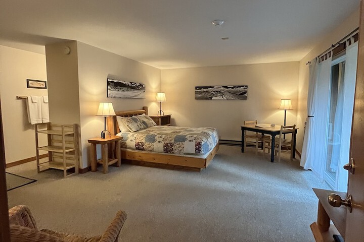 Room 143 of 210