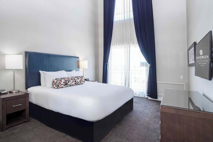 Sandman Signature Prince George Hotel