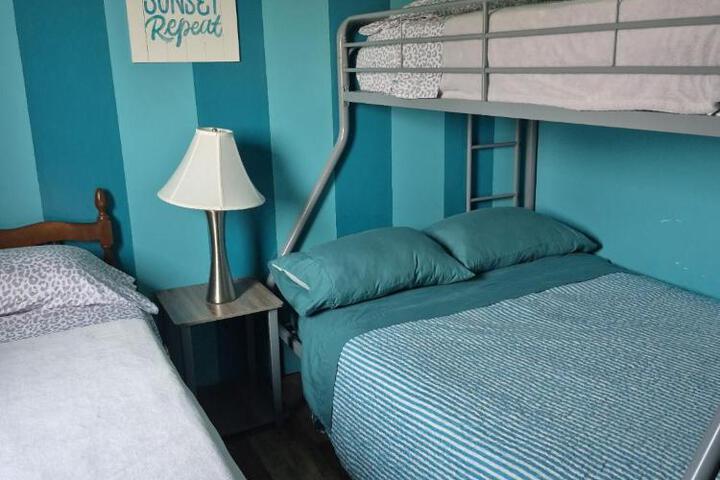 Lake Point Motel