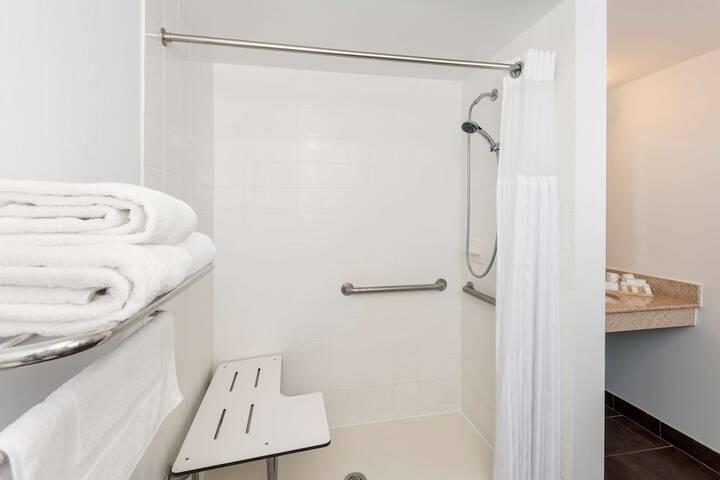 Hilton Garden Inn Lafayette / Cajundome