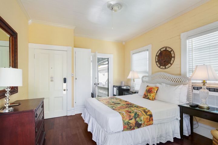 Room 41 of 61