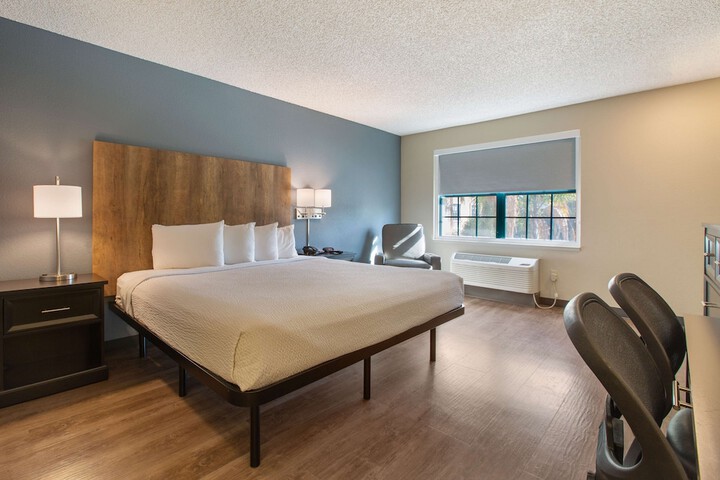 Room 52 of 87