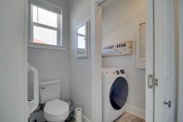 Sunny Waveland Home Rental w / Pool: Walk to Beach!
