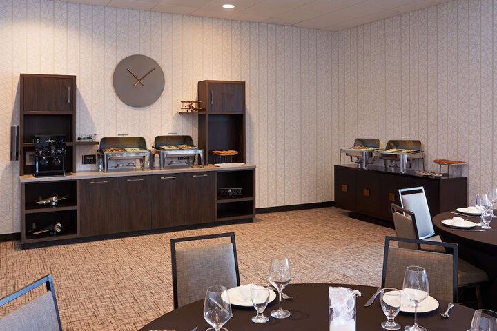 Breakfast/Coffee Service 38 of 50
