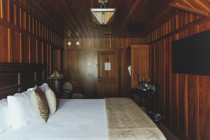 Room 89 of 147