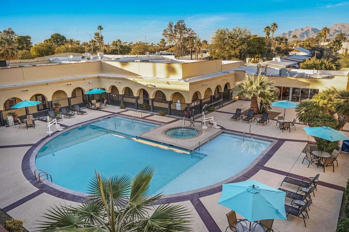 Pool 4 of 39