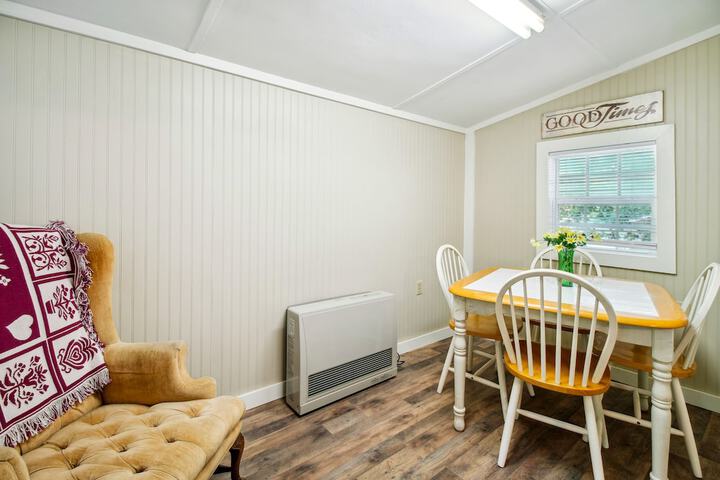 Charming Pocahontas Escape Near Historic Downtown!