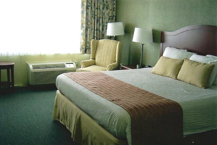 Room 15 of 43