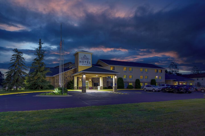 Hotel 2 of 32