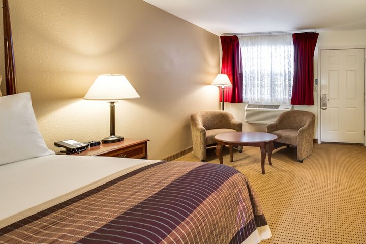Room 40 of 67
