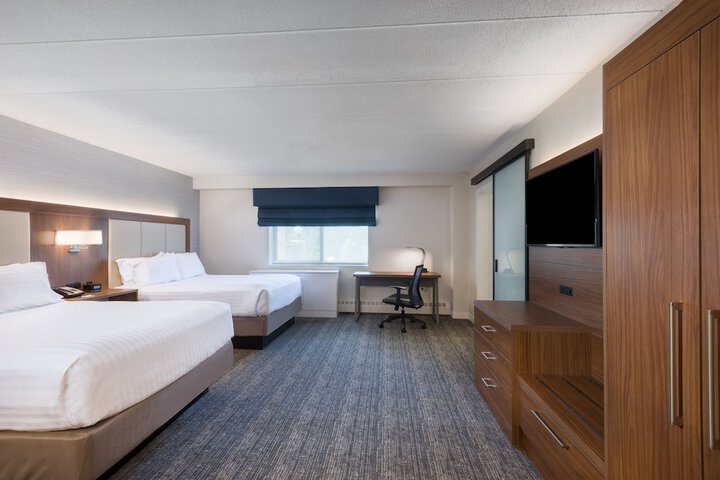 Room 18 of 36
