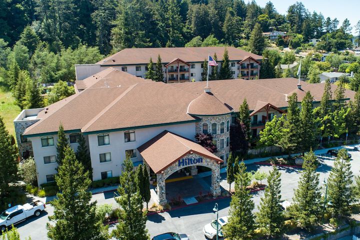 Hotel 8 of 77