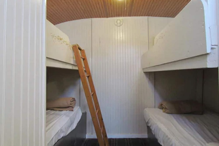 Red Caboose Motel