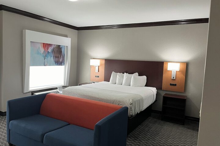 Room 48 of 66