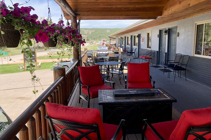 Mountain View Lodge & Cabins