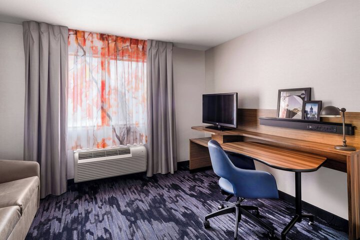 Room 18 of 49