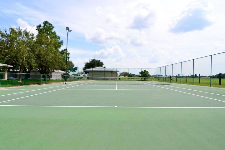 Rodeway Inn & Suites Haines City - Winter Haven