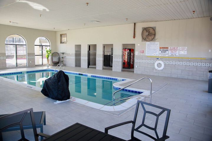 Pool 7 of 25