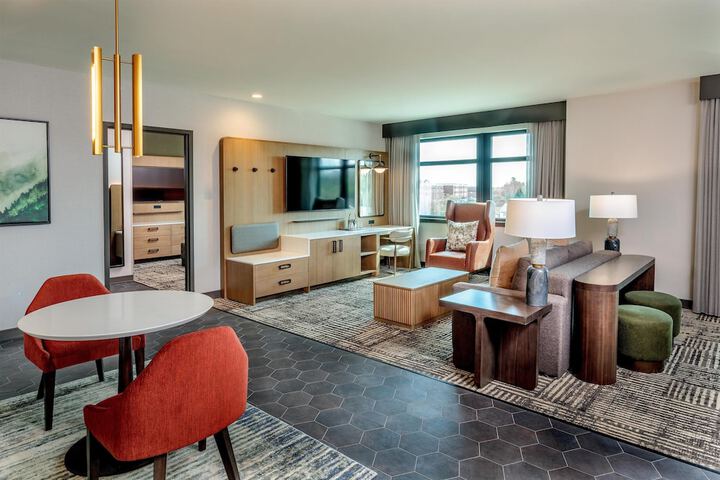DoubleTree by Hilton Burlington Vermont