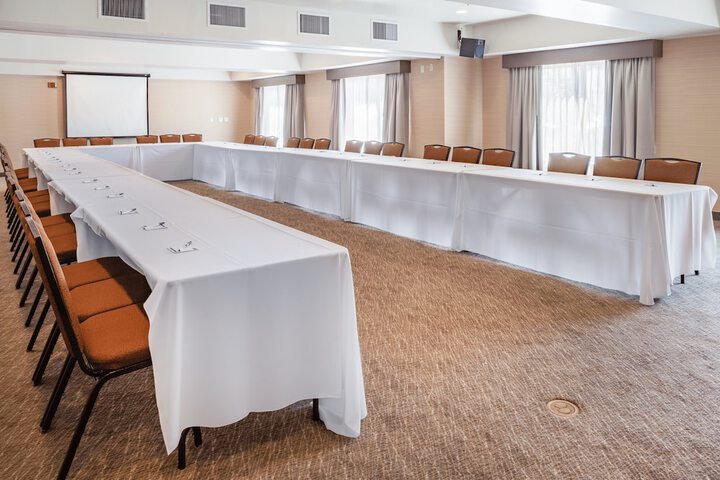 Holiday Inn Express Hotel & Suites San Jose-Morgan Hill by IHG