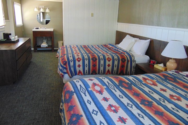 Room 24 of 64