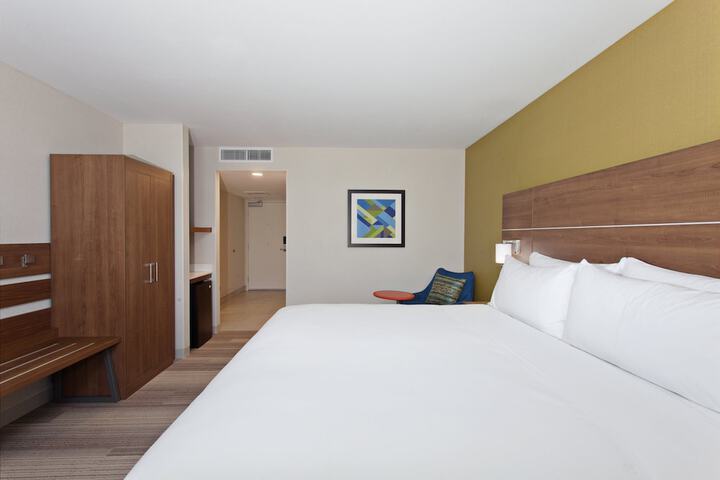 Room 13 of 59