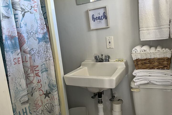 Room 17 of 31