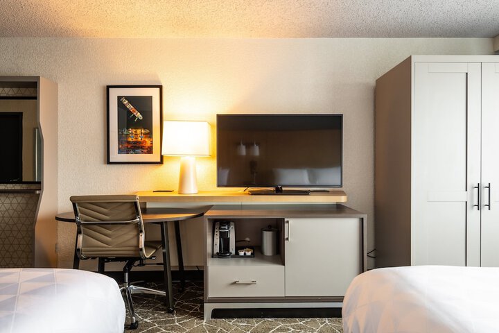 Room 18 of 40