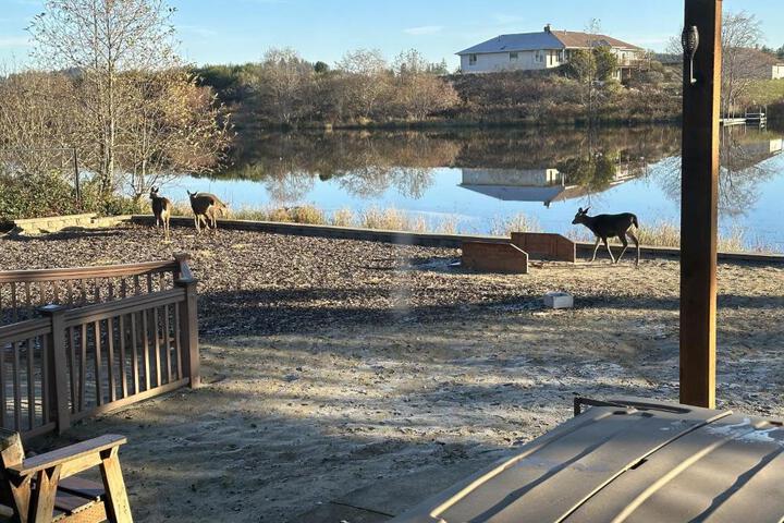 Gearhart Lakefront Vacation Rental