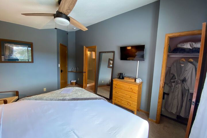 Room 57 of 111