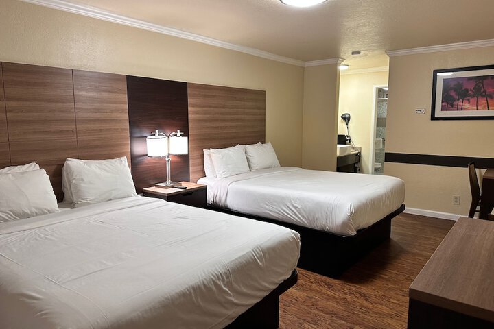 Room 8 of 29
