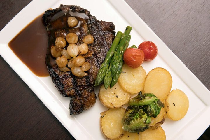 Dining 44 of 62
