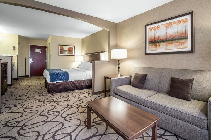 Room 14 of 33