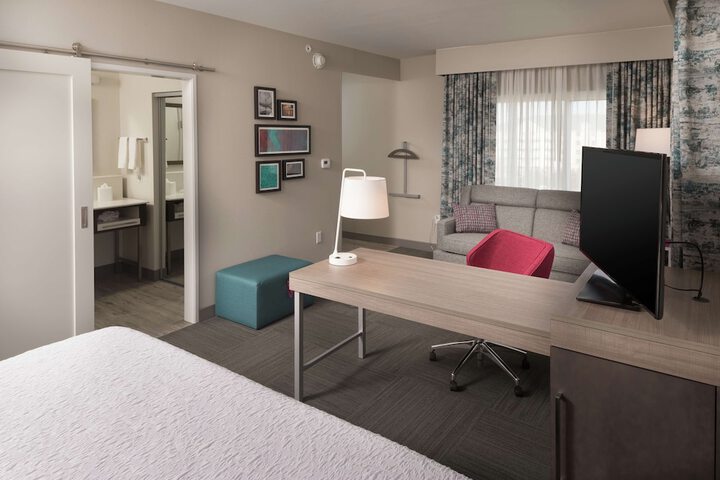 Room 21 of 49