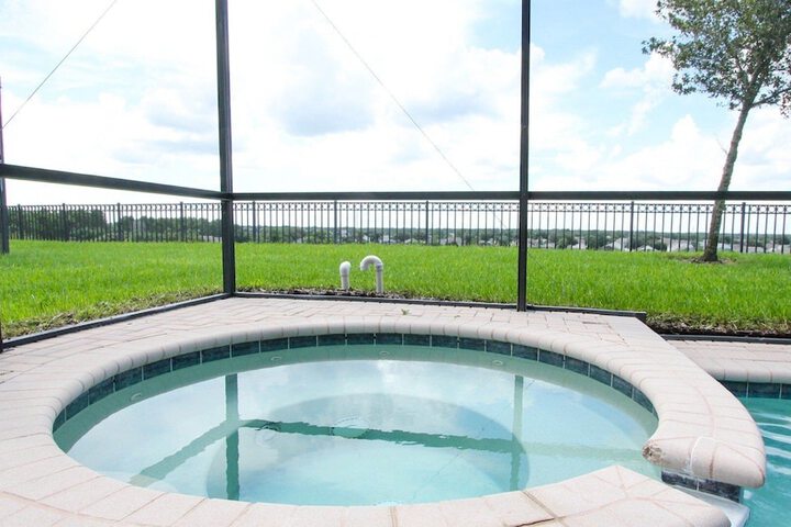 Pool 4 of 40