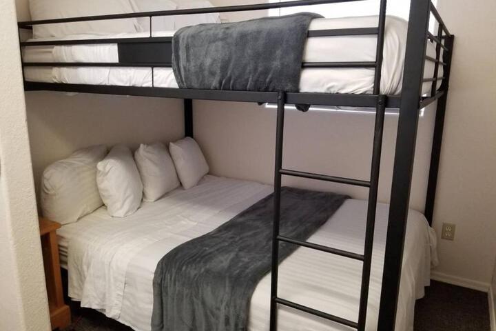 Private Grand Canyon Suite Sleeps 6 2BR 2BA 20 Mins to S Rim in Valle