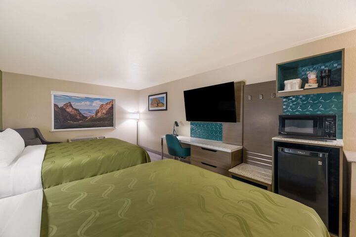 Room 9 of 29