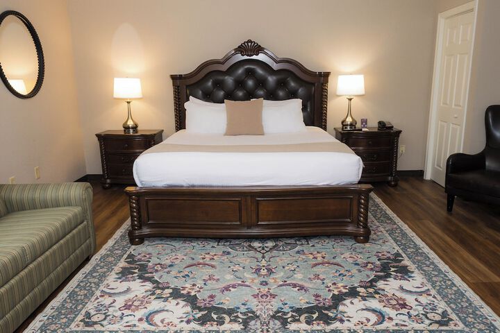D. Hotel Suites & Spa