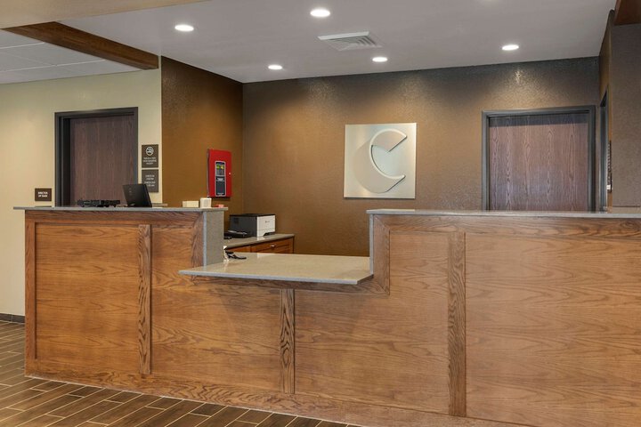Hotel Interior 4 of 28