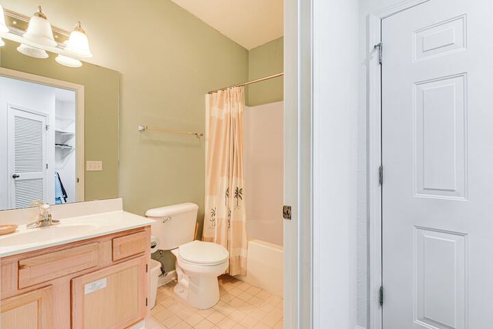 Golfers Oasis 1 Mi to Ocean: River Creek II Condo