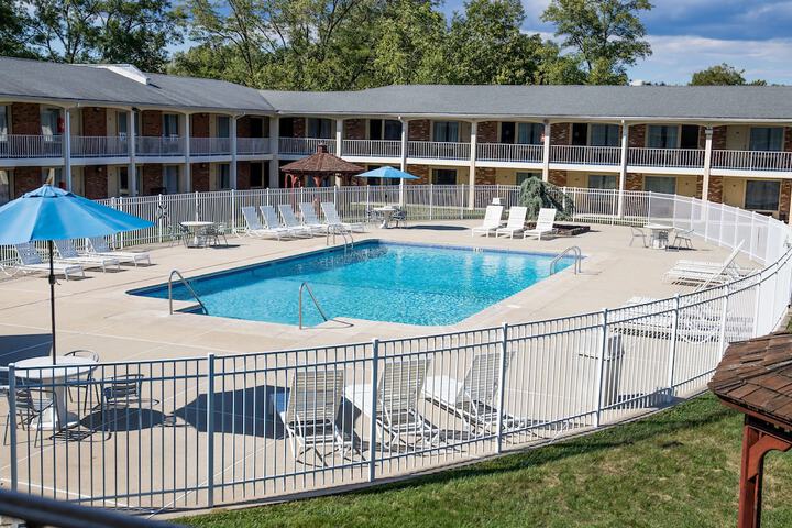 Hotel 4 of 27