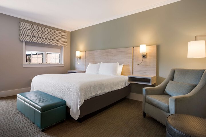 Best Western Sea Island Inn