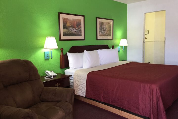 Room 19 of 27