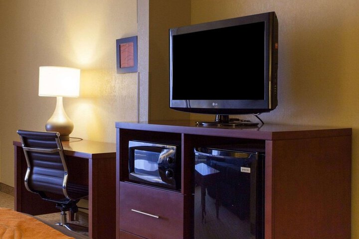 Room 18 of 28
