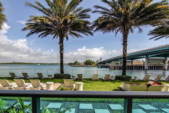 Beach Haus Bal Harbour