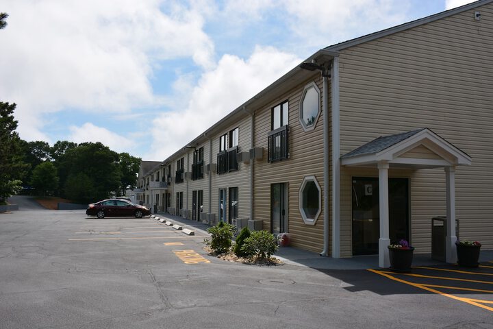 Hotel 2 of 39